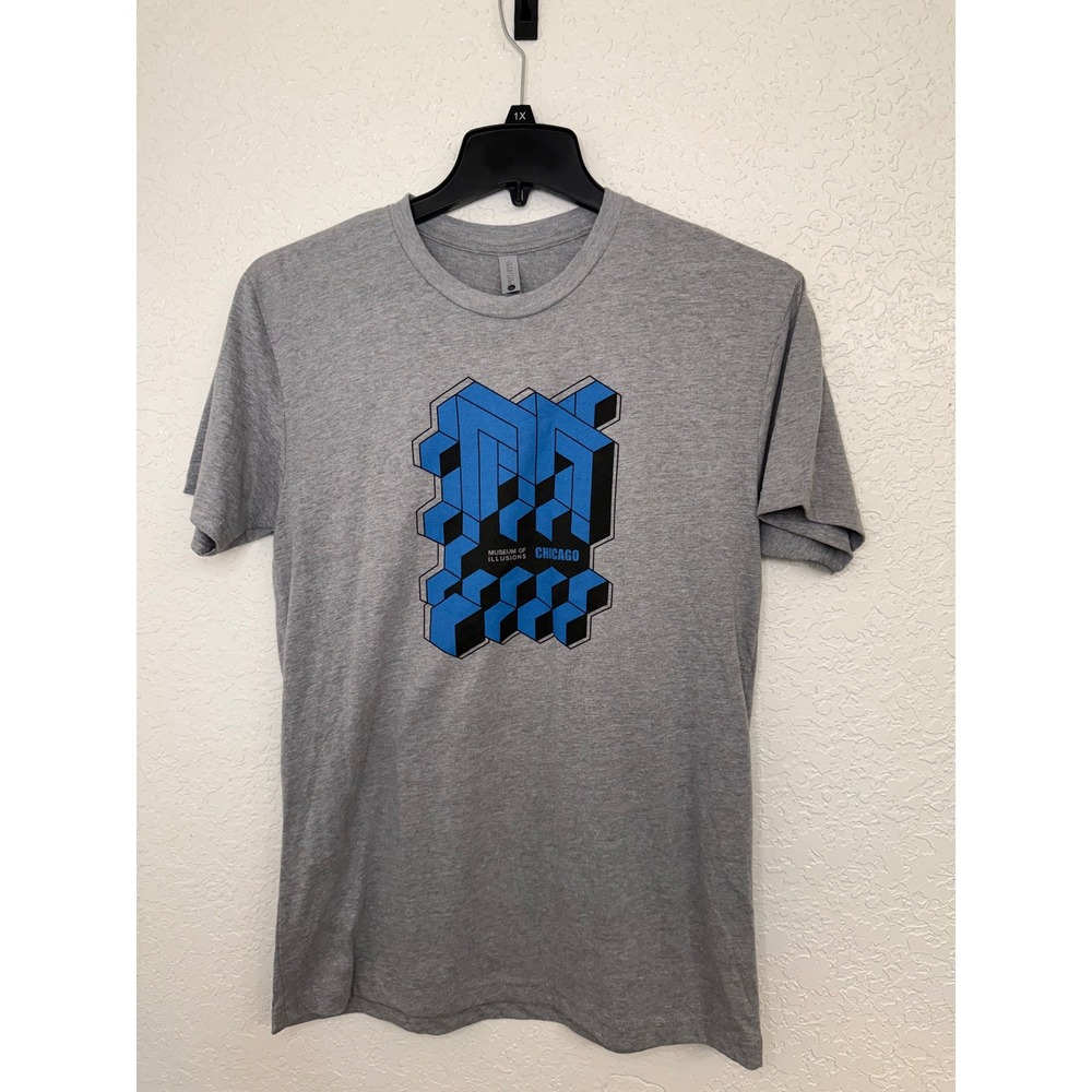 Next Level Apparel Mens M TShirt‎ Museum of Illusions Chicago Graphic Tee Gray